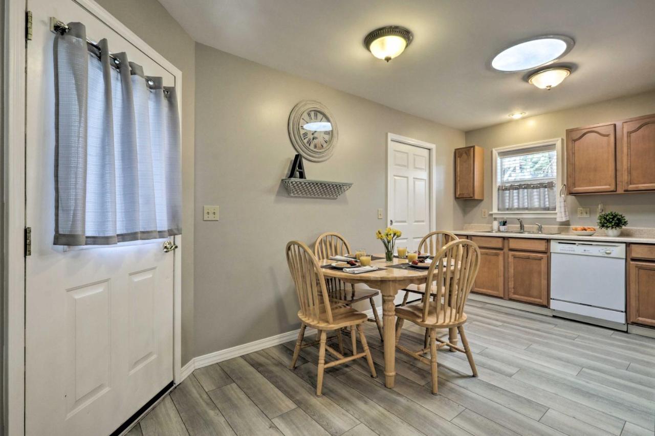Centrally Located South Hill Apartment With Smart Tv Spokane Exterior photo